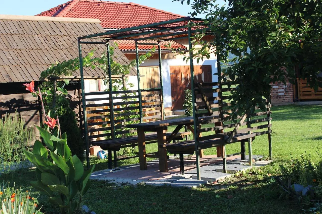 Etno Selo Sefer Apartment Kiseljak
